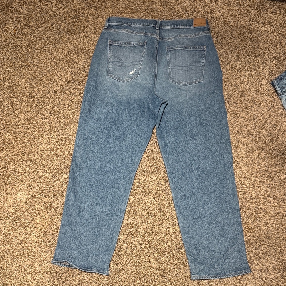 American Eagle Outfitters Light Blue Straight Leg Jeans - Picture 6 of 6